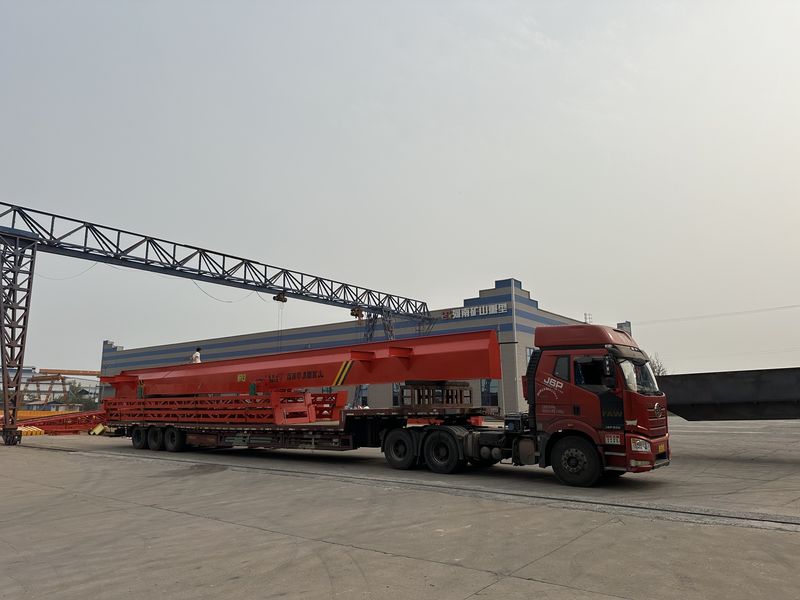 電動(dòng)葫蘆門(mén)式起重機(jī)25噸，發(fā)往四川成都