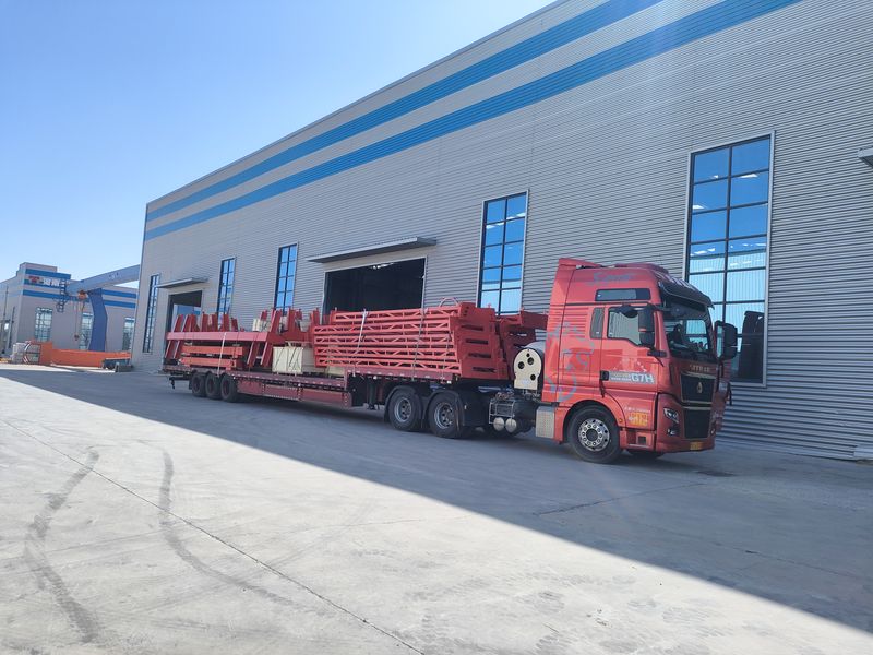 電動葫蘆門式起重機 4臺 MHxh10t—8m    2臺 MHxh5t—8m      2臺 制作完成，出口哈薩克斯坦交付客戶使用